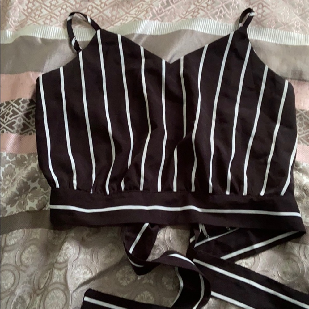 Black and white crop top